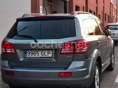 Usado Dodge Journey SXT 140 CV (102 kW) 2009 Gris / plata SUV