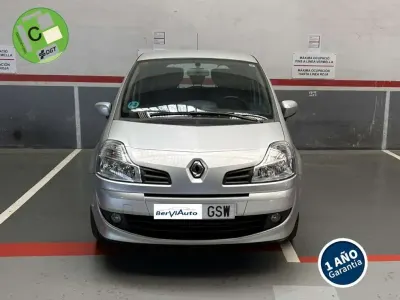 Usado Renault Modus Authentique 77 CV (56 kW) 2010 Plateado Monovolumen