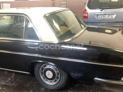 Negro Usado 1991 Mercedes 300 Berlina | 8000 €