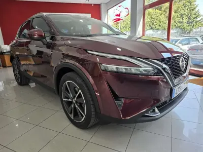 Begagnad Nissan Qashqai Tekna 140 HK (102 kW) 2022 Lila SUV