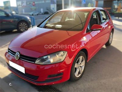 Usado VW Golf VII Advance 105 CV (77 kW) 2014 Rojo Berlina