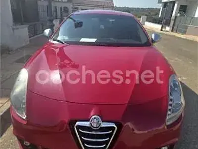Usado Alfa Romeo Giulietta Quadrifoglio Verde 235 CV (172 kW) 2011 Rojo Utilitario