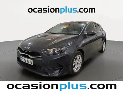 Usado Kia Ceed 136 CV (100 kW) 2023 Gris Utilitario