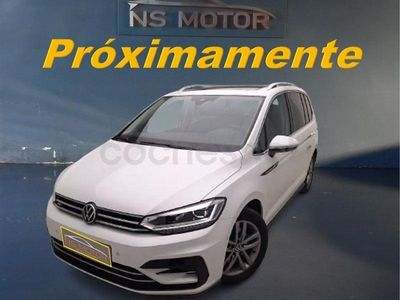 Usado VW Touran Sportline 150 CV (110 kW) 2021 Blanco Monovolumen