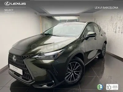 Usado Lexus NX350h Business Edition 242 CV (177 kW) 2023 Gris / plata SUV