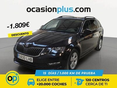 Negro Usado 2020 Skoda Octavia Ambition Familiar | 15.200 € (Caro)