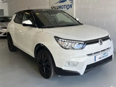 Usado SsangYong Tivoli 128 CV (94 kW) 2016 Blanco SUV