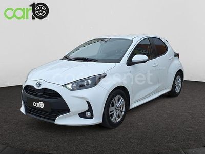 Blanco Usado 2022 Toyota Yaris Hybrid Business Edition Berlina | 14.990 € (Buen precio)