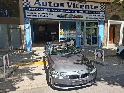 Usado BMW 320 Efficient Dynamics 163 CV (119 kW) 2018 Gris / plata Berlina