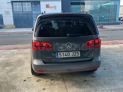 Usado VW Touran Advance 105 CV (77 kW) 2012 Gris / plata Monovolumen
