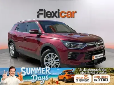 Usado SsangYong Korando Limited 136 CV (100 kW) 2020 Rojo