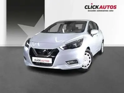 Usado Nissan Micra Acenta 101 CV (74 kW) 2022 Plateado Utilitario