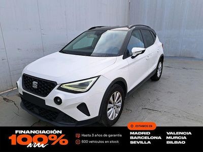 Usado Seat Arona Style Plus 110 CV (80 kW) 2021 Blanco SUV