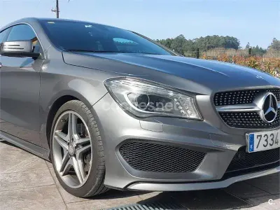 Usado Mercedes CLA220 AMG line 170 CV (125 kW) 2015 Gris / plata Coupe