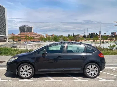 Usado Citroën C4 VTR Sport 138 HP (101 kW) 2007 Preto Sedan