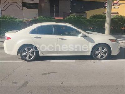 Blanco Usado 2010 Honda Accord Executive Berlina | 12.350 € (Un poco caro)