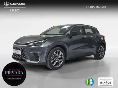 Usado Lexus LBX 136 CV (100 kW) 2025 Gris SUV