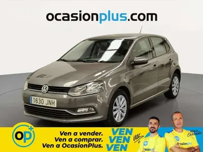 Usado VW Polo Advance 90 CV (66 kW) 2016 Gris Utilitario