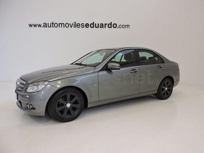Usado Mercedes C180 156 CV (114 kW) 2010 Gris / plata Berlina