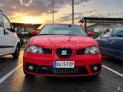 Usado Seat Ibiza Sport 100 CV (73 kW) 2008 Rojo Berlina