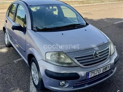 Usado Citroën C3 70 CV (51 kW) 2002 Gris / plata Utilitario