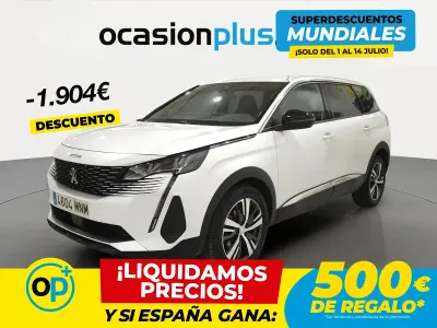 Usado Peugeot 5008 Allure 130 CV (95 kW) 2024 Blanco SUV