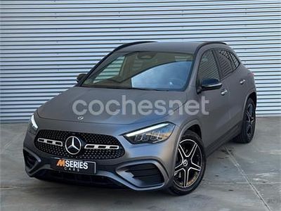 Usado Mercedes GLA200 163 CV (119 kW) 2024 Gris / plata SUV