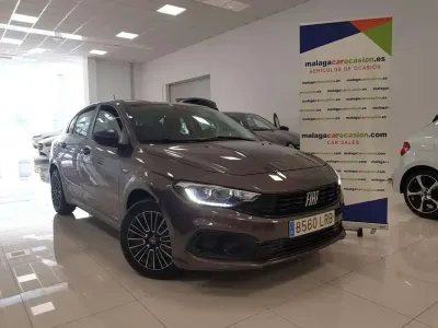 Usado Fiat Tipo City Life 101 CV (74 kW) 2021 Marrón Utilitario