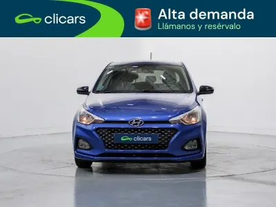 Usado Hyundai i20 100 CV (73 kW) 2020 Azul Utilitario