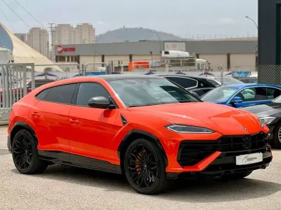 Usado Lamborghini Urus 801 CV (589 kW) 2025 Naranja SUV
