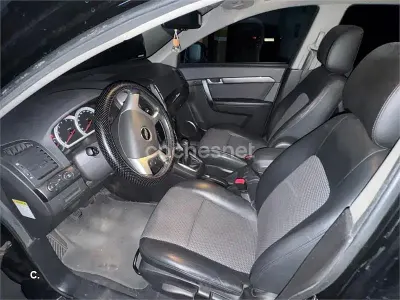 Usado Chevrolet Captiva LT 150 CV (110 kW) 2007 Negro SUV