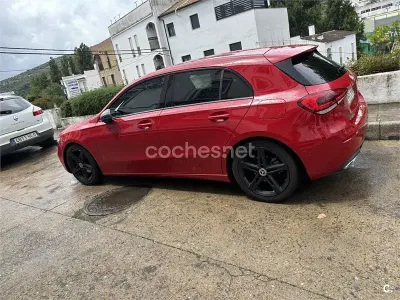 Usado Mercedes A180 109 CV (80 kW) 2019 Rojo Berlina