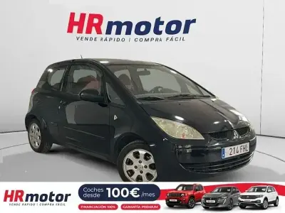 Usado Mitsubishi Colt Invite 95 CV (69 kW) 2006 Negro Utilitario