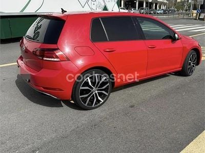 Usado VW Golf VII Advance 115 CV (84 kW) 2019 Rojo Familiar