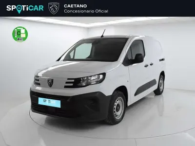 Usado Peugeot Partner 99 CV (72 kW) 2024 Blanco Monovolumen
