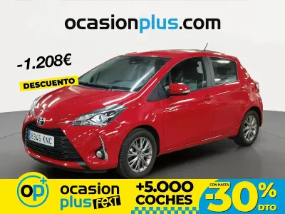 Käytetty Toyota Yaris Active 69 HP (50 kW) 2018 Punainen