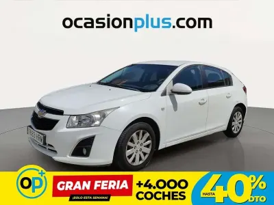 Usado Chevrolet Cruze LT 131 CV (96 kW) 2013 Blanco Utilitario