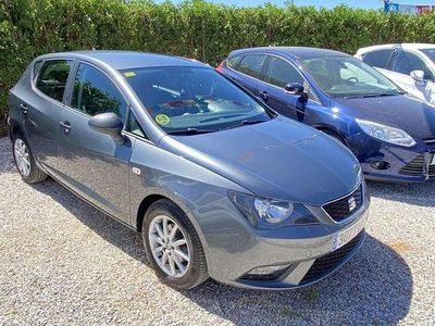 Usado Seat Ibiza Reference 90 CV (66 kW) 2014 Gris Utilitario