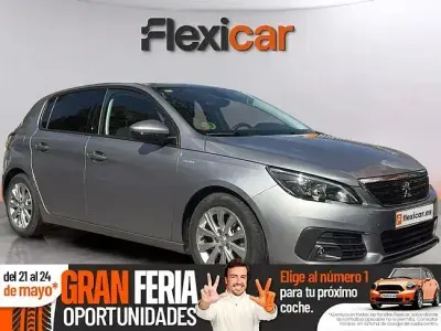 Usado Peugeot 308 Style 130 HP (95 kW) 2020 Cinzento Sedan