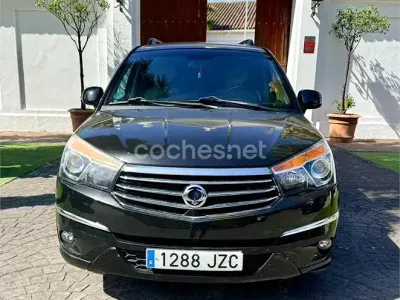 Usado SsangYong Rodius 178 CV (130 kW) 2017 Negro Monovolumen