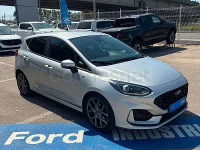 Usado Ford Fiesta ST-Line 125 CV (91 kW) 2022 Gris / plata Utilitario