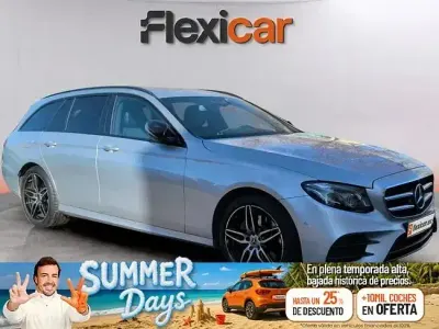 Usado Mercedes E220 194 CV (142 kW) 2020 Gris Familiar