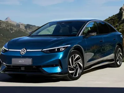 Usado VW ID.7 Pro 210 kW (286 CV) 2024 Blanco Berlina