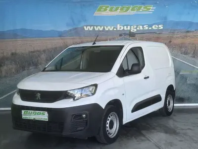 Usado Peugeot Partner 101 CV (74 kW) 2019 Blanco Monovolumen