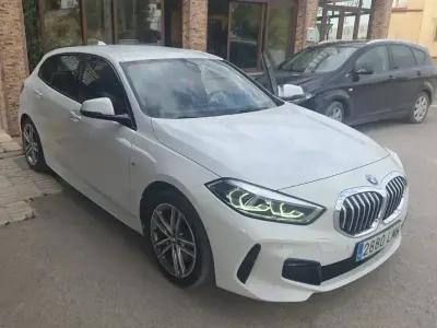 Usado BMW 118 M Sport 150 CV (110 kW) 2020 Blanco Utilitario