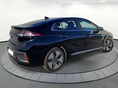 Usado Hyundai Ioniq 143 CV (105 kW) 2022 Negro Utilitario
