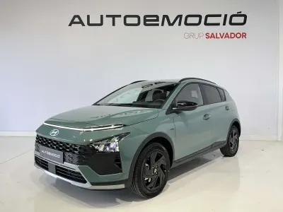 Nuevo Hyundai Bayon Blackline 90 CV (66 kW) 2026 Verde SUV