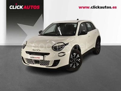 Blanco Usado 2025 Fiat 600 Pop SUV | 19.650 € (Precio justo)