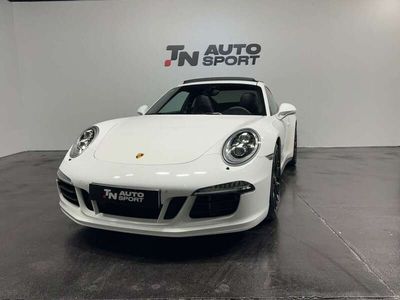 Porsche 911 Carrera 4 GTS