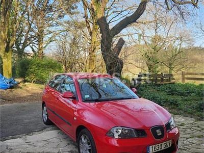 Usado Seat Ibiza Reference 100 CV (73 kW) 2009 Rojo Berlina